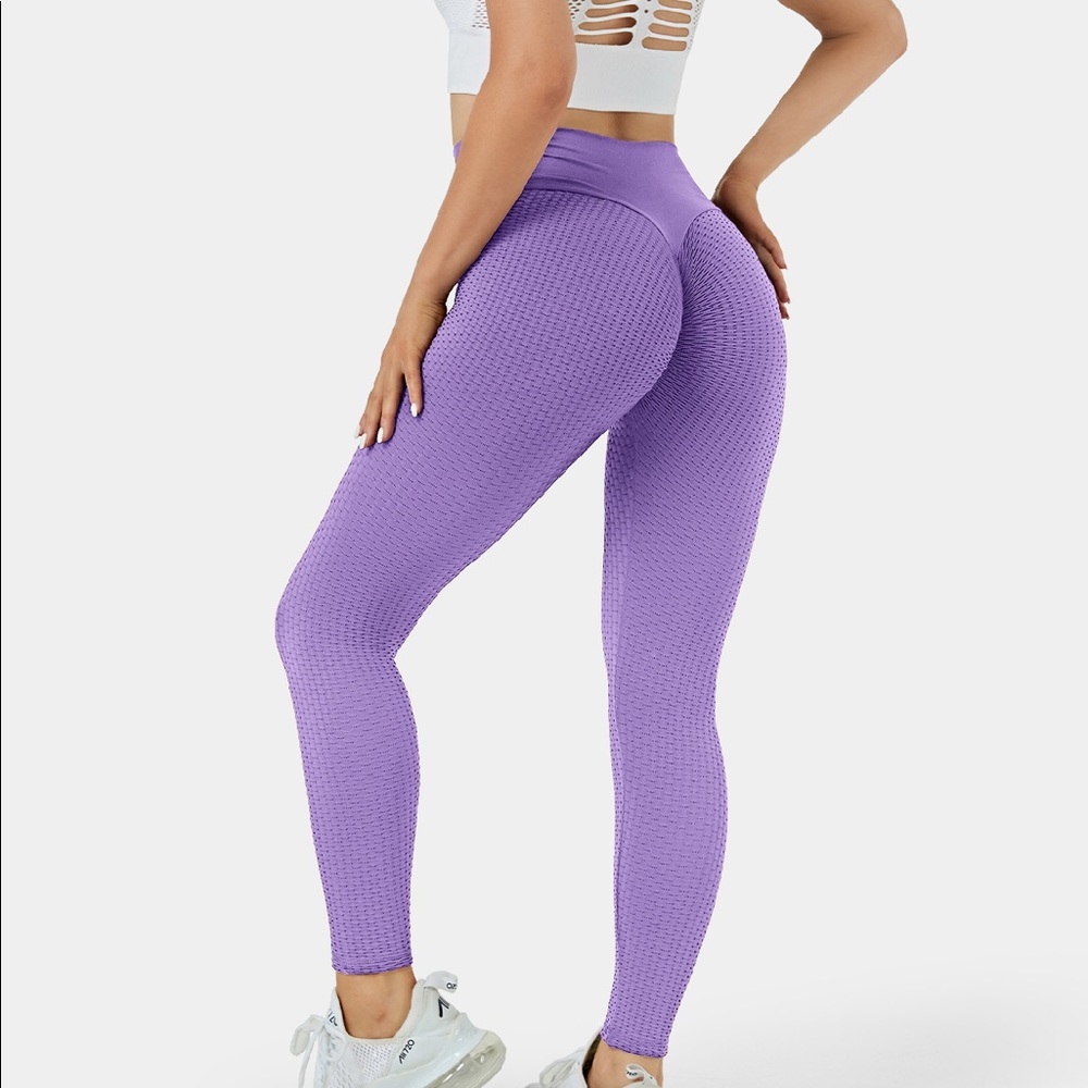 HALARA in my feels high waisted jacquard butt lifting leggings